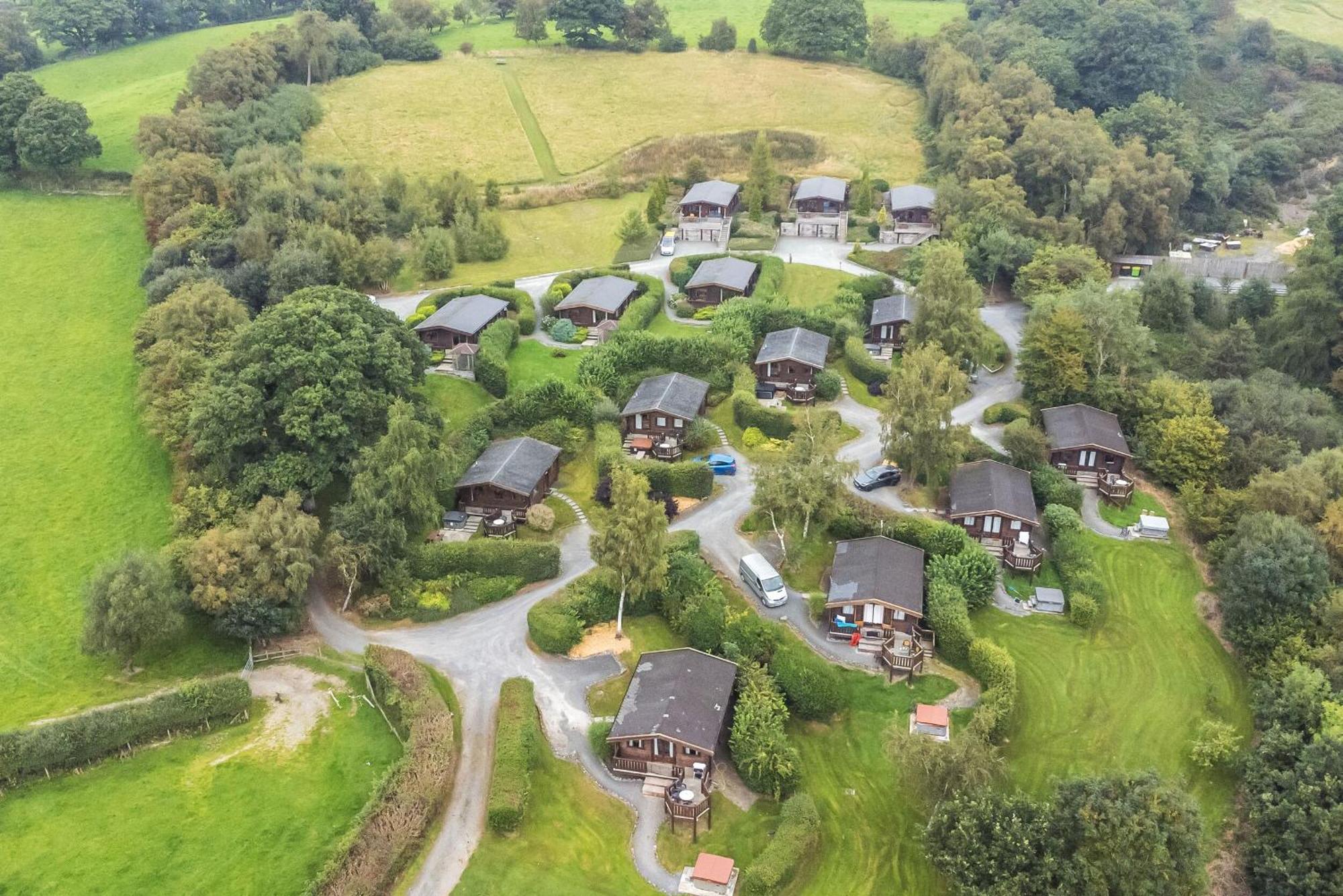 Barn Owl Lodge ラアアデル エクステリア 写真