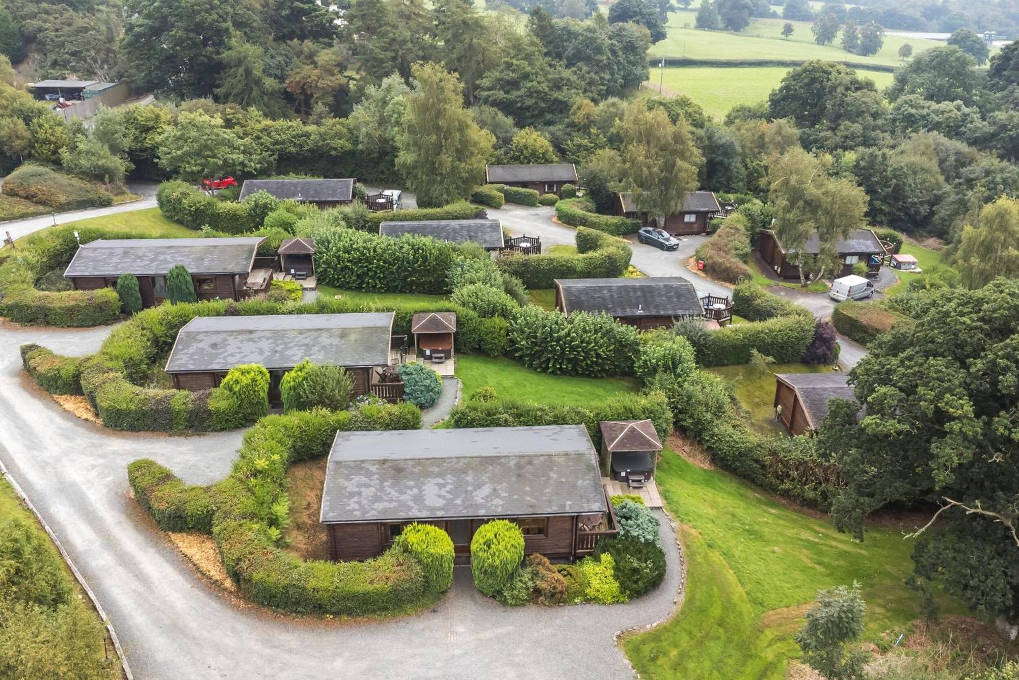 Barn Owl Lodge ラアアデル エクステリア 写真