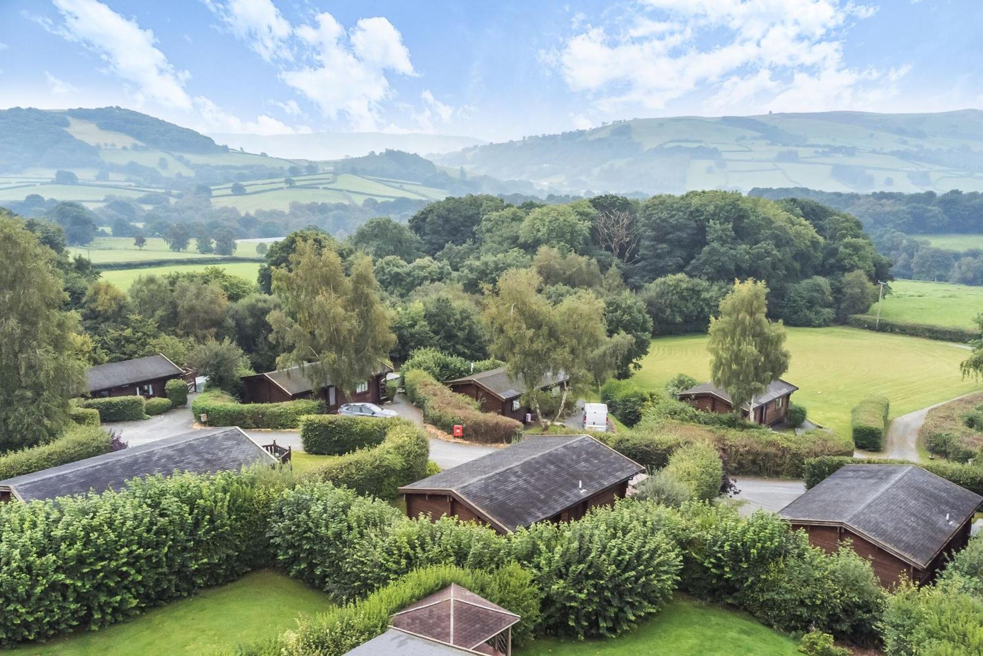 Barn Owl Lodge ラアアデル エクステリア 写真