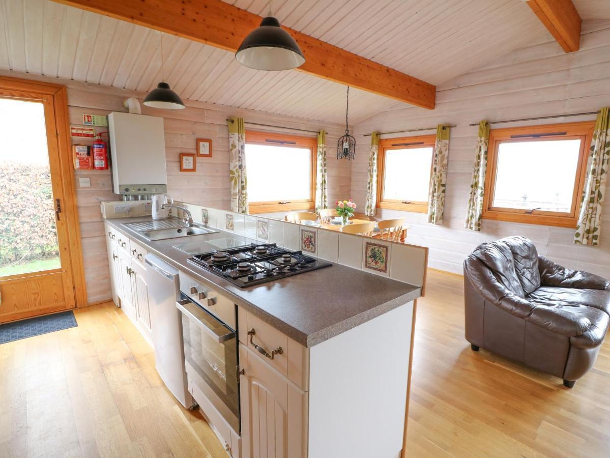 Barn Owl Lodge ラアアデル エクステリア 写真