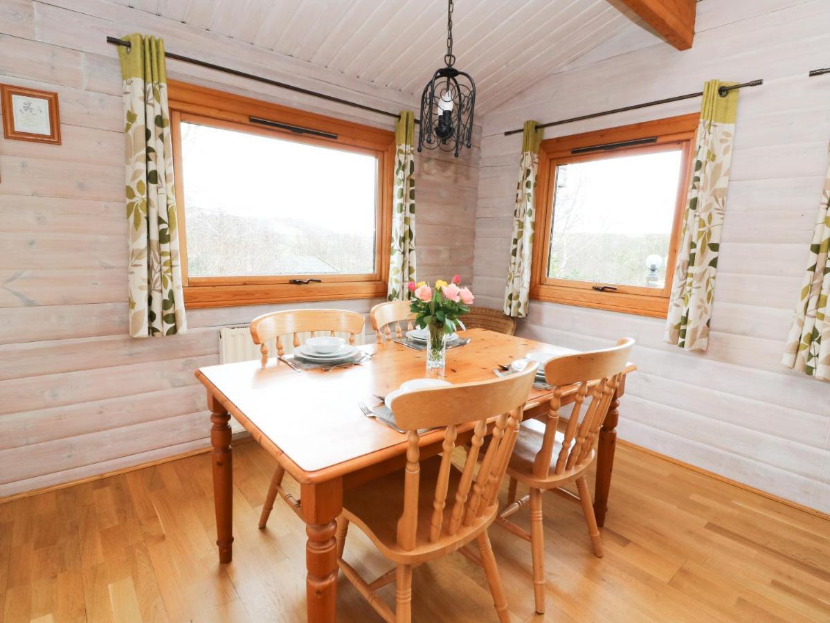 Barn Owl Lodge ラアアデル エクステリア 写真